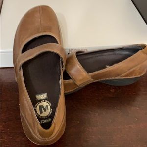 Merrell Air Cushion shoes